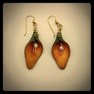 Mango Calla Lily Flower Gold Pearl Earrings